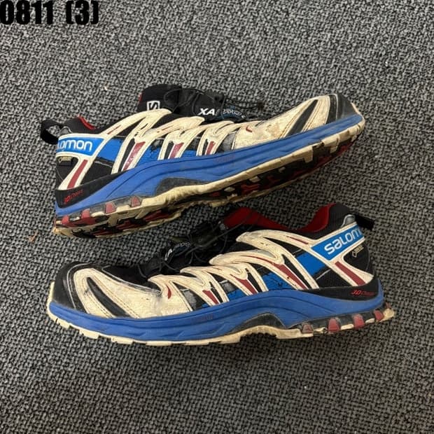 살로몬 운동화 260