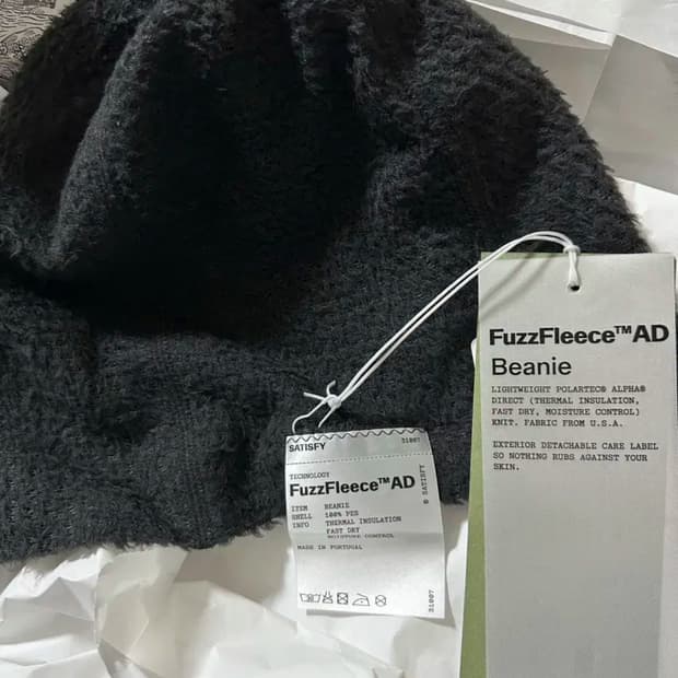 새티스파이 SATISFY FuzzFleece 비니
