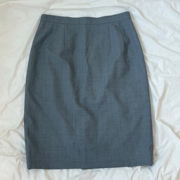 Gray wool midi skirt