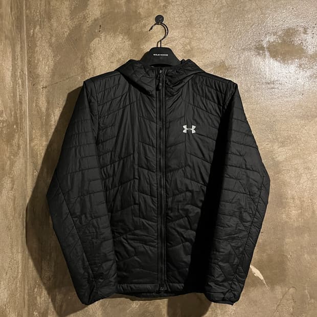언더아머 패딩 점퍼
