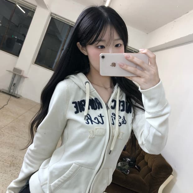 아베크롬비 딱붙핏 후드집업 화이트