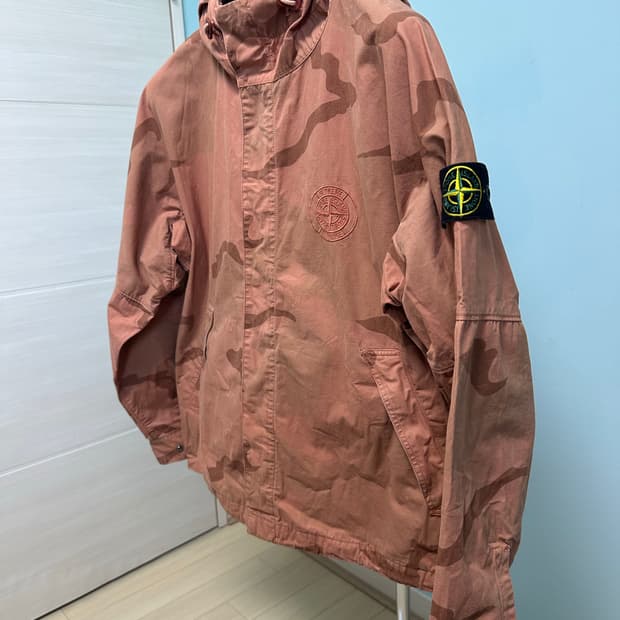 스톤아일랜드X슈프림 라이엇 마스크 카모자켓 코랄 19ss