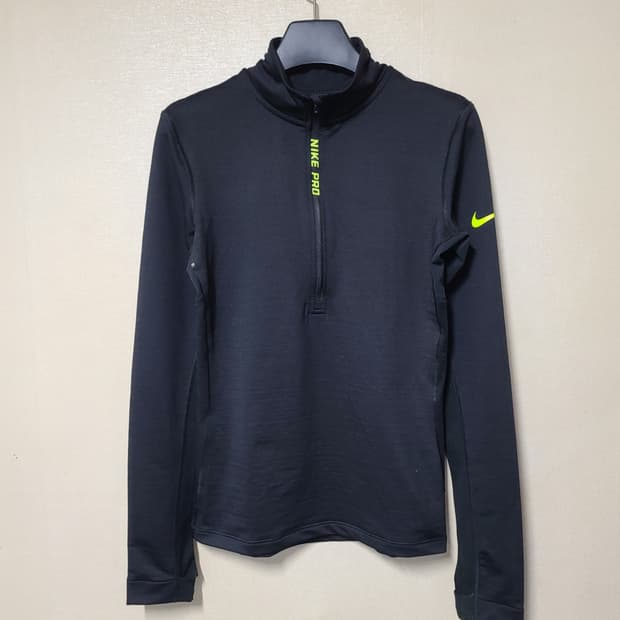 나이키 프로 하이퍼웜 반집업티