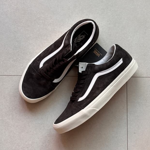 디자이너 터치 들어간듯한 반스 올드스쿨 스웨이드 다크브라운