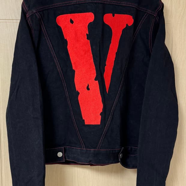 VLONE 브이론 프렌즈 데님 자켓 M사이즈 미판