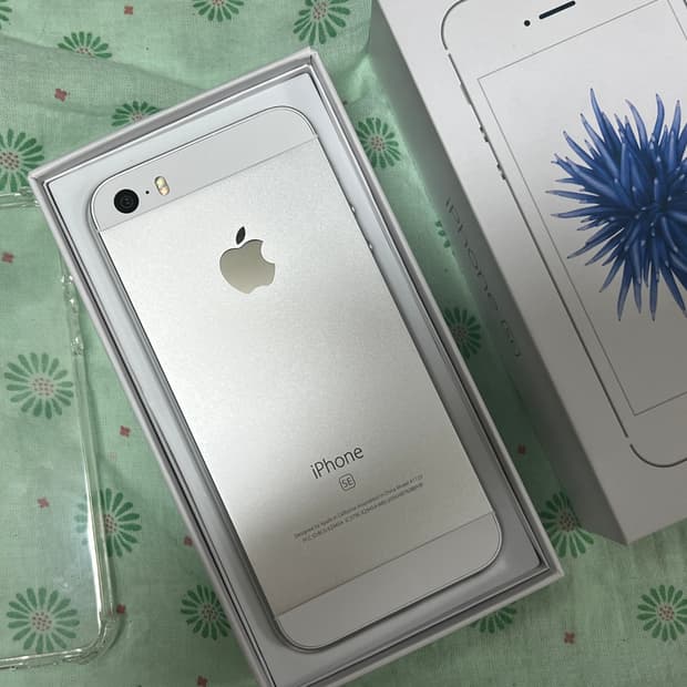 아이폰se1 실버 128GB