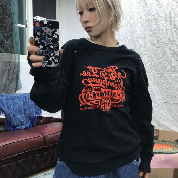 Lee 리 빈티지 레터링 자수 맨투맨 