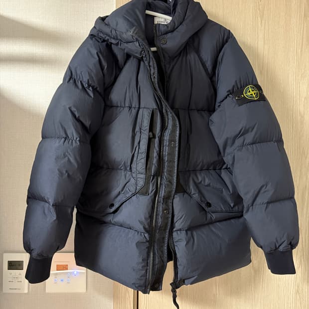 크링클 랩스 리사이클드 나일론 다운 후드 패딩