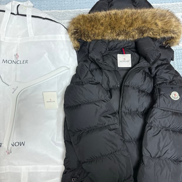 [크림판 구매내역보유,4사이즈] 22FW 몽클레어 마야프 패딩