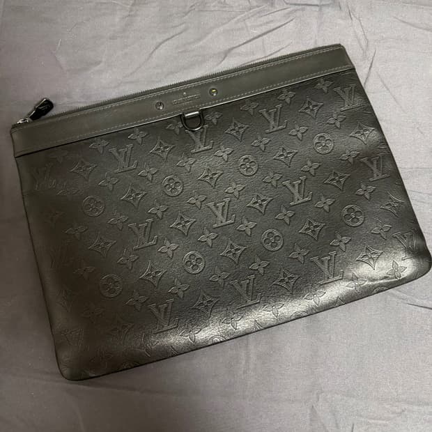 [정품] 루이비통 이클립스 쉐도우 포쉐트 아폴로 클러치