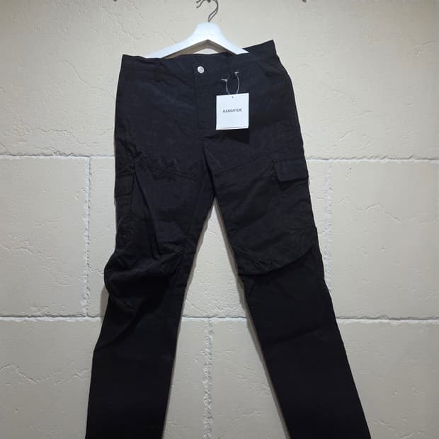 강혁 레디메이드 에어백 트라우저 블랙 S사이즈 새상품