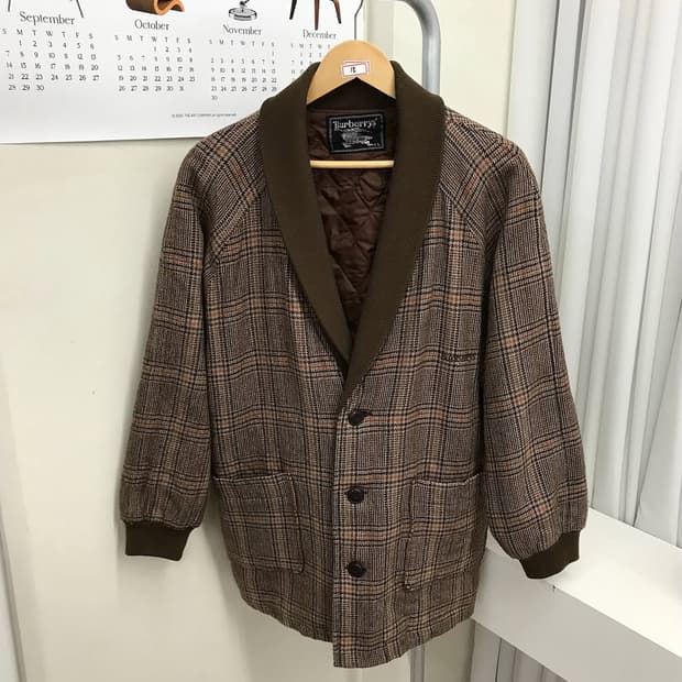 버버리 로고 체크 누빔 코트