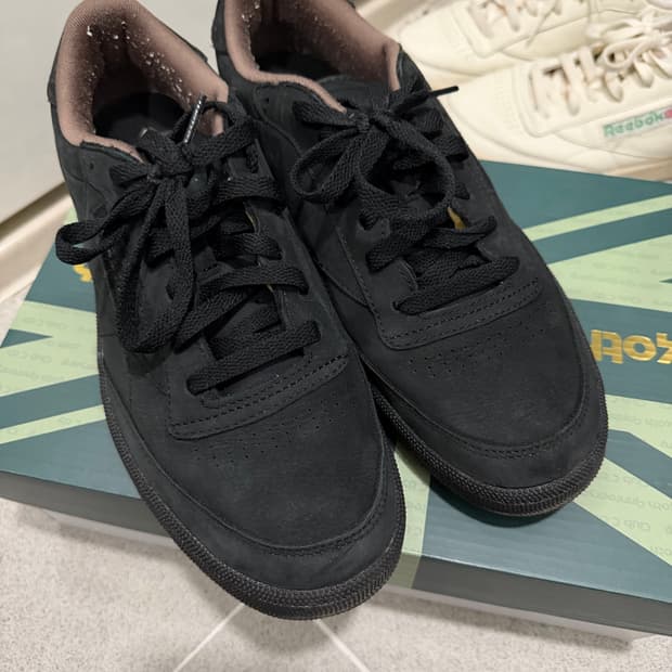 리복 클럽 C 85 스웨이드 40th 워시드 블랙 275