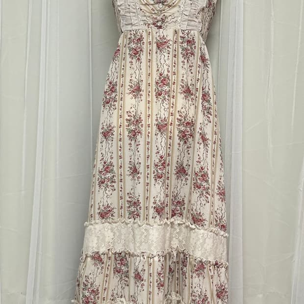 엑시즈팜 고전 플로럴 레이스 패치워크 원피스 대장