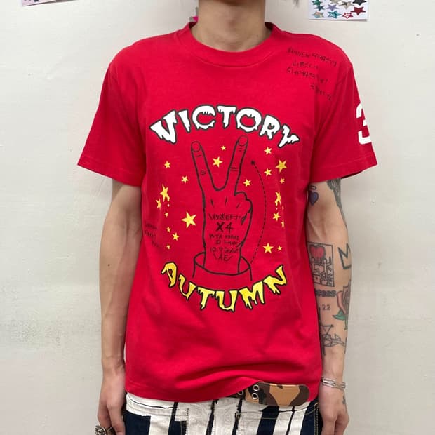 Victory V Star Red T-shirt