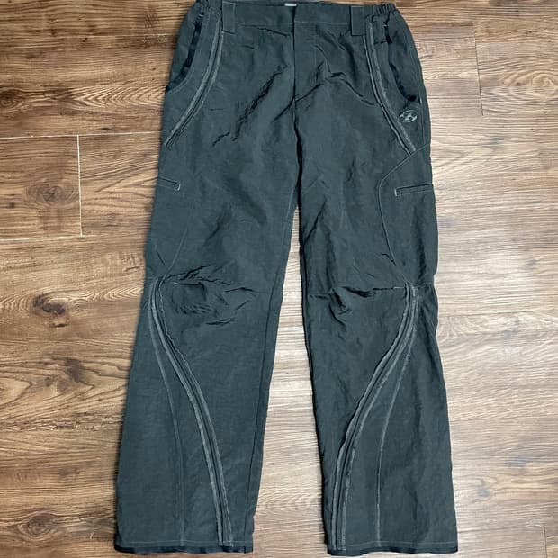 산산기어 파이핑 팬츠