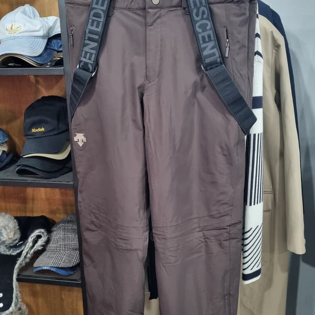 데상트 34~36사이즈 스키 오토바이 겨울용 멜빵바지  다크브라운