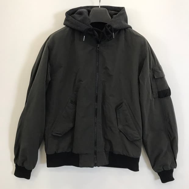 버커루 신형 후드레이어드 항공점퍼 [M사이즈]