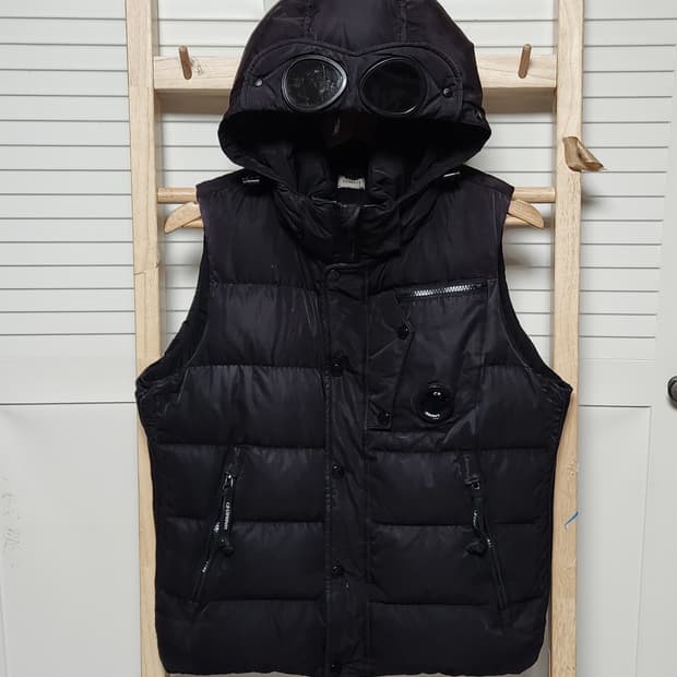 cp컴퍼니 고글 렌즈 밀레밀리아 조끼 패딩