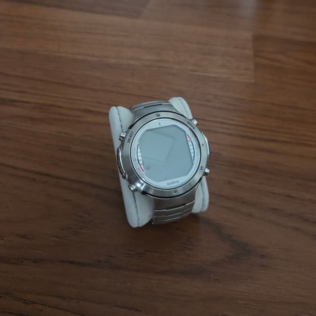 순토 D6i 다이빙 컴퓨터 시계