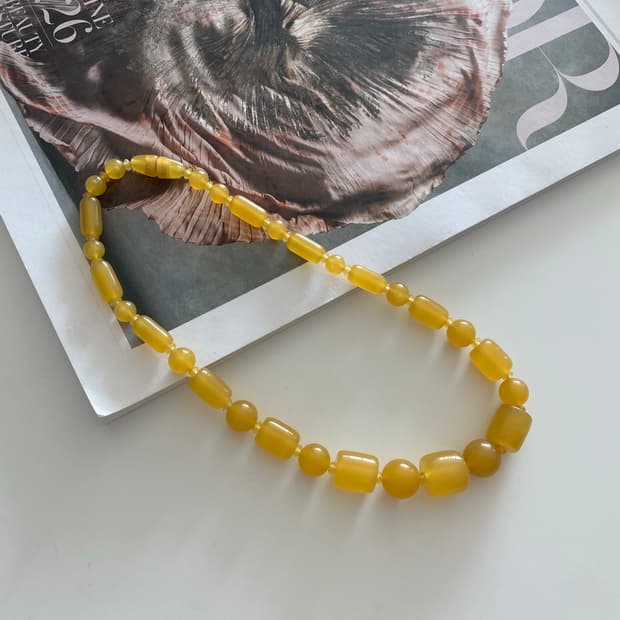 옐로우 허니 비즈 목걸이