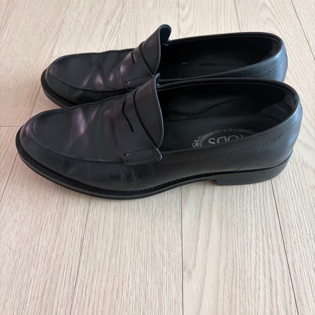 토즈 소프트레더 페니로퍼