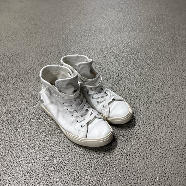 생로랑 화이트 캔버스 말리부 하이탑 