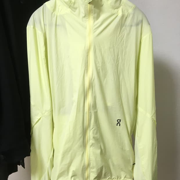 PAF X ON RUNNING 바람막이