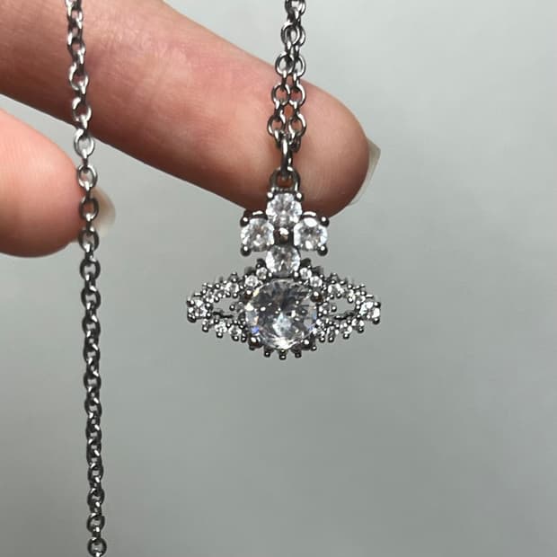 비비안 웨스트우드 발렌티나 목걸이