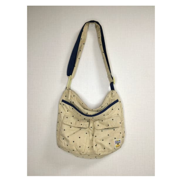 빈티지 베이지 네이비 별 무늬 크로스백 숄더백