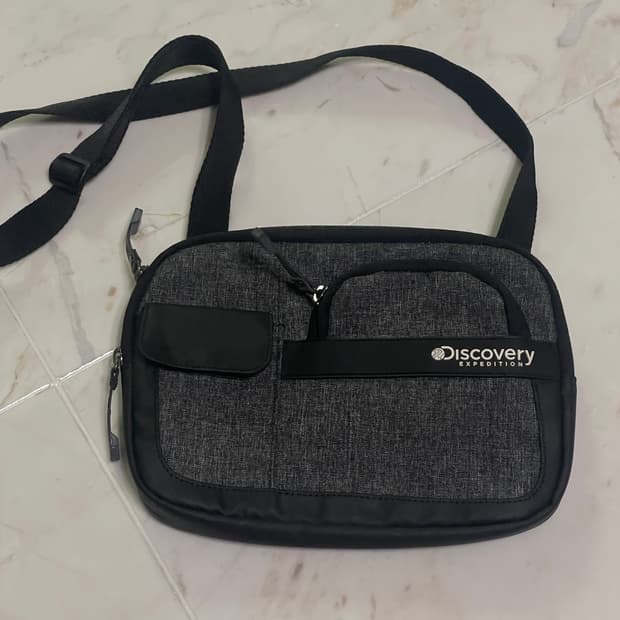 디스커버리 숄더백 크로스백 가방