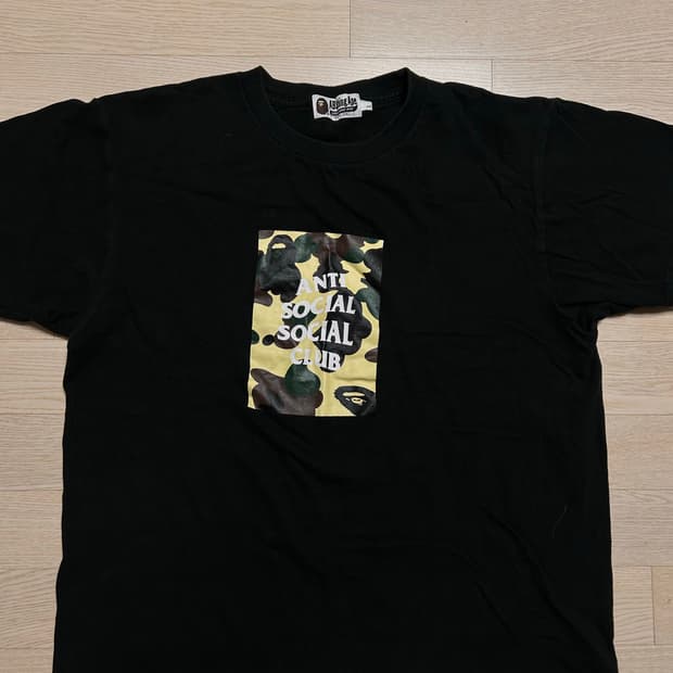베이프 x 안티소셜 클럽 콜라보 티셔츠 L정품(시세 40)