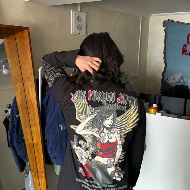 The Fusion Japan 롱슬리브 티셔츠