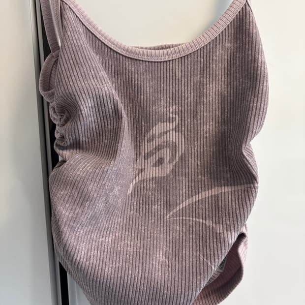 SCULPTOR 스컬프터 슬리브리스 나시