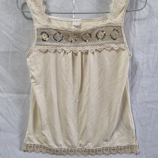 엑시즈팜 axes femme 레이스 끈나시 블라우스