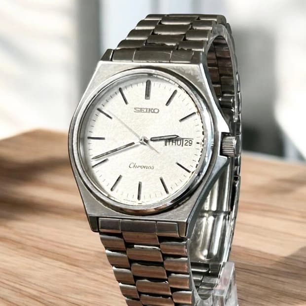 세이코 크로노스 쿼츠 시계