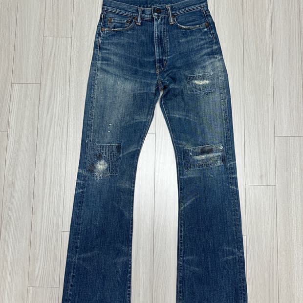 [28] 캐피탈 세미 플레어 데님