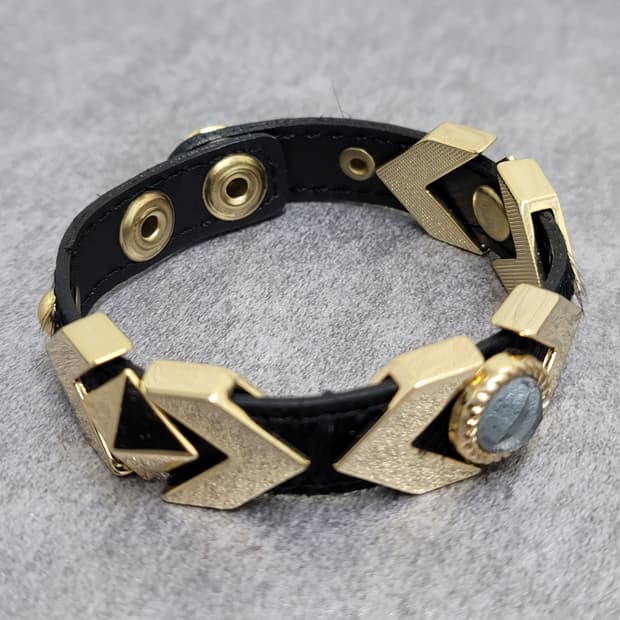 stud vintage bracelet 