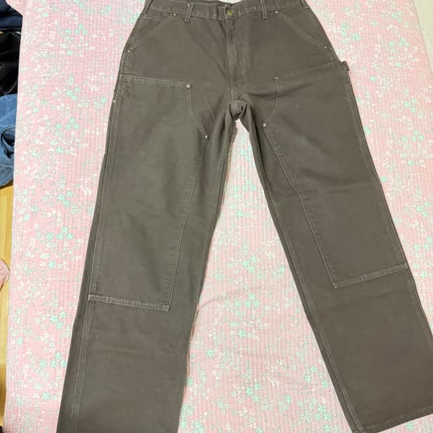 36X34)칼하트 더블니 B136 DKB 다크브라운