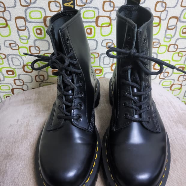 닥터마틴1460모델 8홀 벡스 260사이즈 