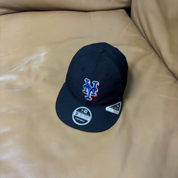 Beams 빔즈 x 뉴에라 뉴욕 메츠 9Fifty 블랙 6패널 볼캡 모자