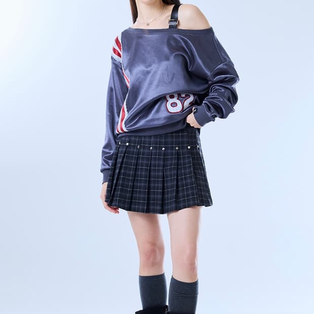 러브이즈트루 플리츠 스커트(택있는 새상품)