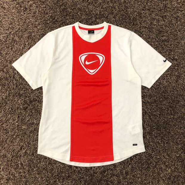 L 나이키 00s 드라이핏 풋볼 반팔 티셔츠