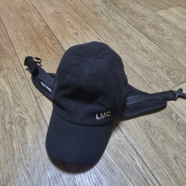 LMC 후리스 볼캡