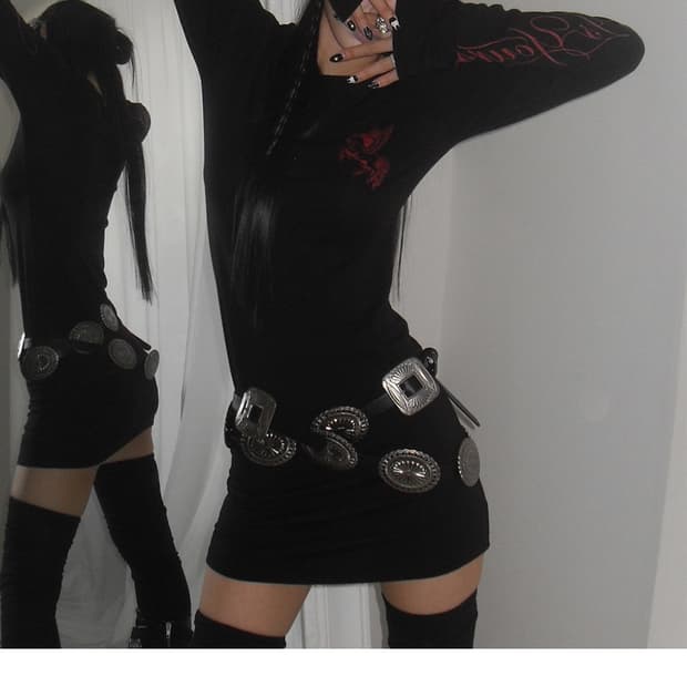 유스이즈유어스 LETTERING LONG SLEEVE ONE-PIECE