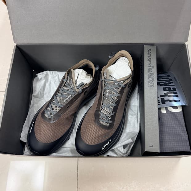 Satisfy 새티스파이 더라커 팔콘 280