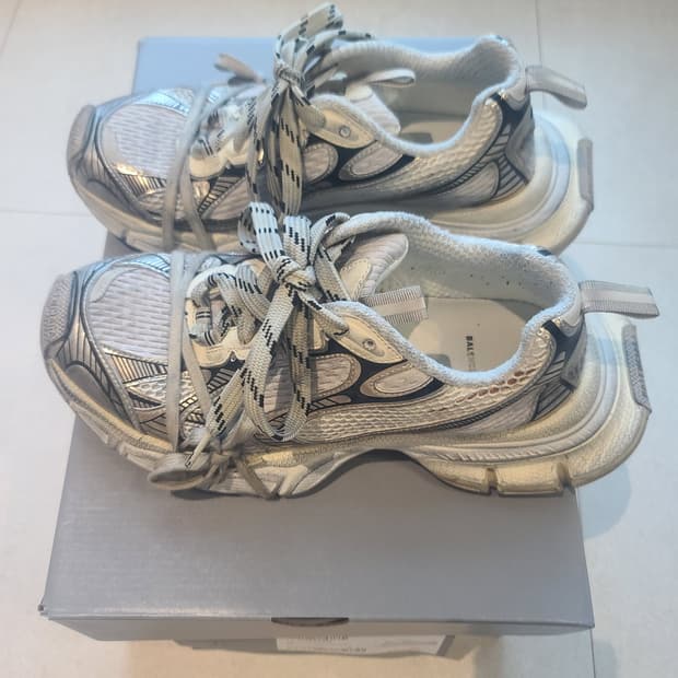 발렌시아가 3XL 베이지 에그쉘 41