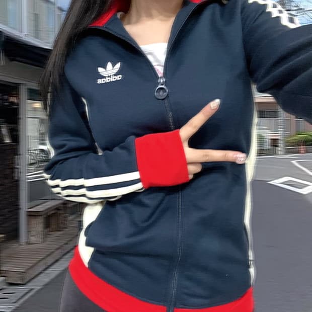 아디다스 유로파 트랙탑 