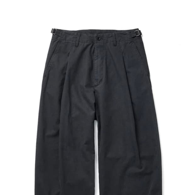 해칭룸 VTG Deep Pleats Trousers Charcoal
