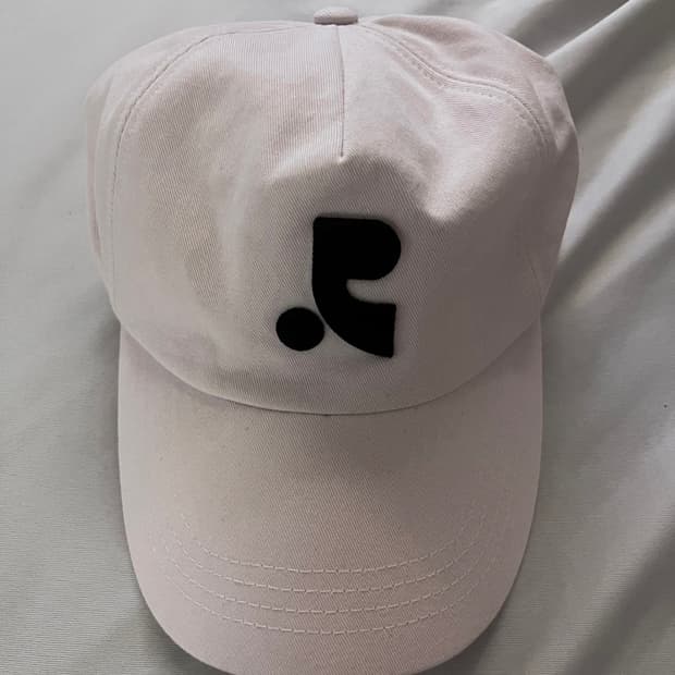 레스트레크리에이션 볼캡